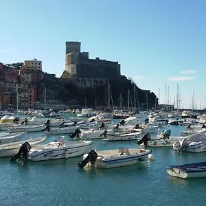https://casetta-doria-borgo-storico-lerici.hotelitalianriviera.com