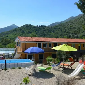 https://agriturismo-tendapiccola.hotelitalianriviera.com